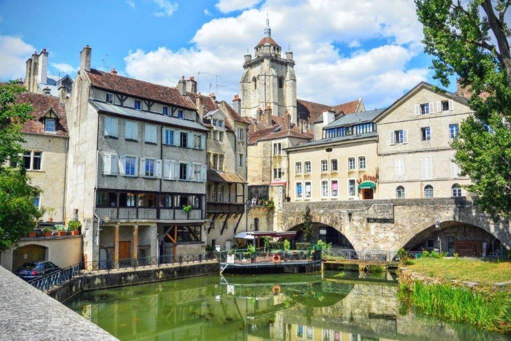 Le Grand Moulin Des Tanneurs B&B Et Love Room Dole Exterior foto