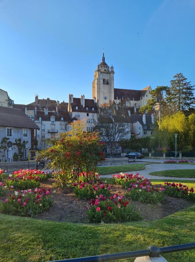 Le Grand Moulin Des Tanneurs B&B Et Love Room Dole Exterior foto